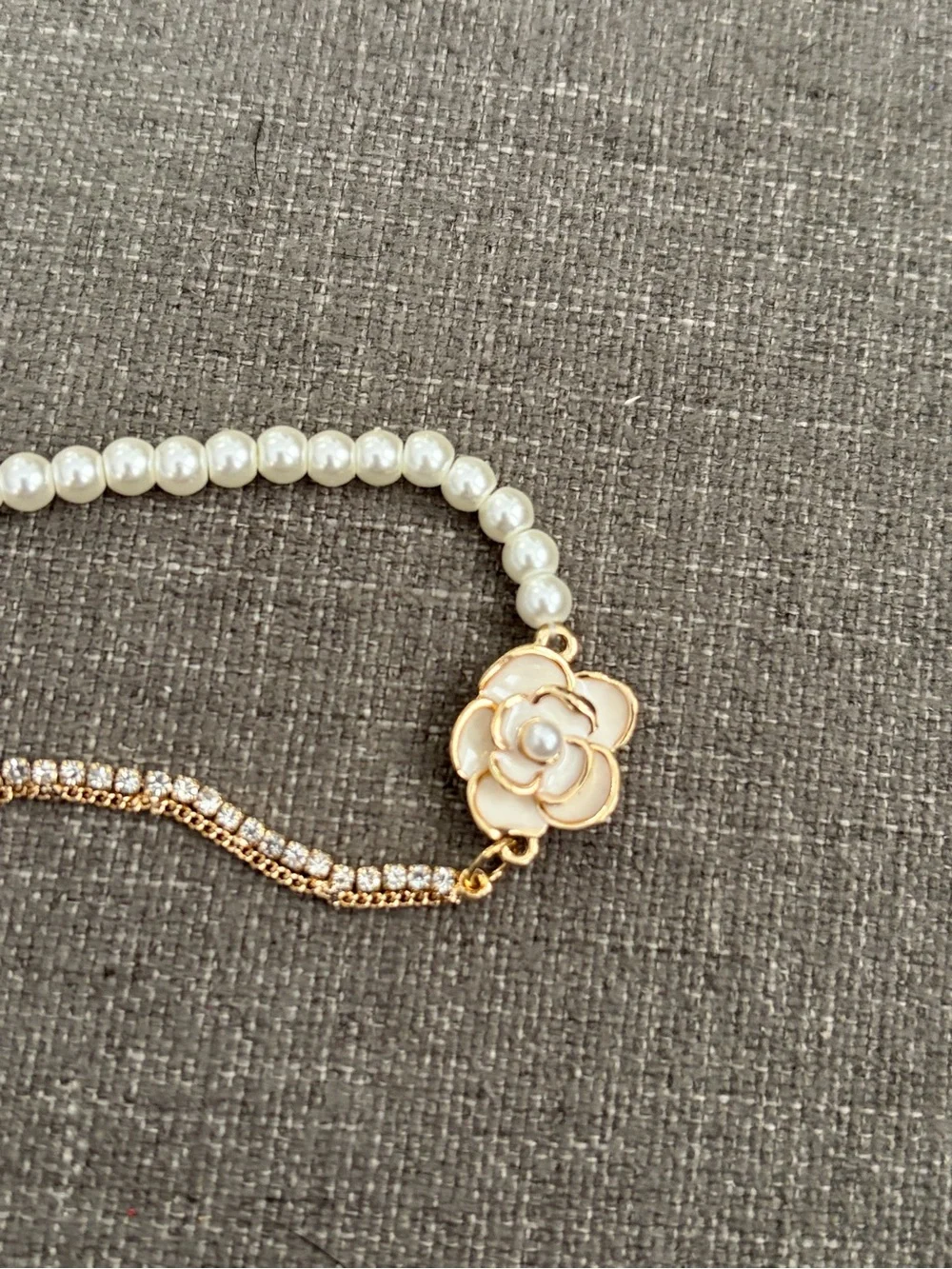 MINDEKA Gold Plated Pearl & Cubic Zirconia Flower Bracelet